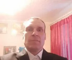 Ищу работу,по хозяйству, уборка снега помещения, и т д. С проживанием, вахтовым методом